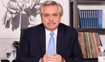 Alberto Fernandez junto a los reclamos Guincheros en la apertura de las sesiones ordinarias Por GuincherosTv